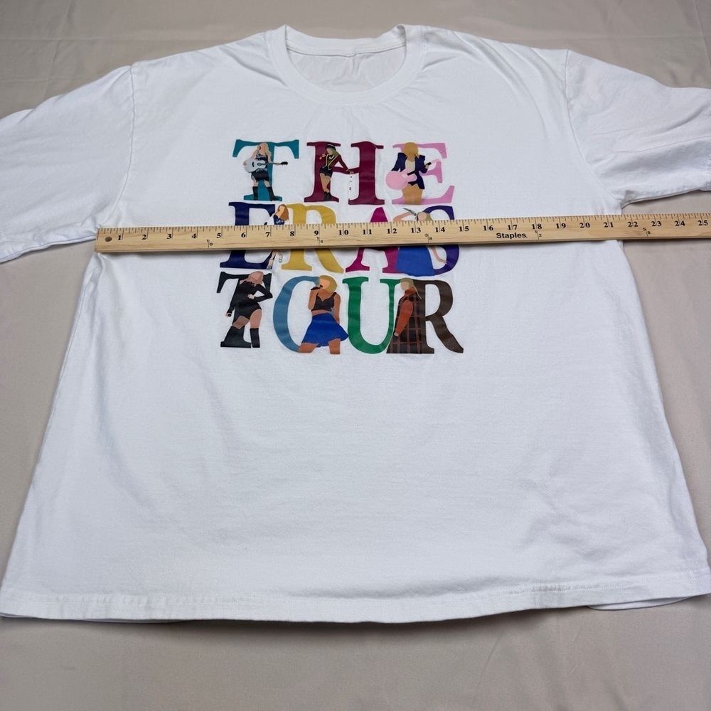 Taylor Swift White 'The Eras Tour' Short Sleeve Tee - Picture 5 of 7